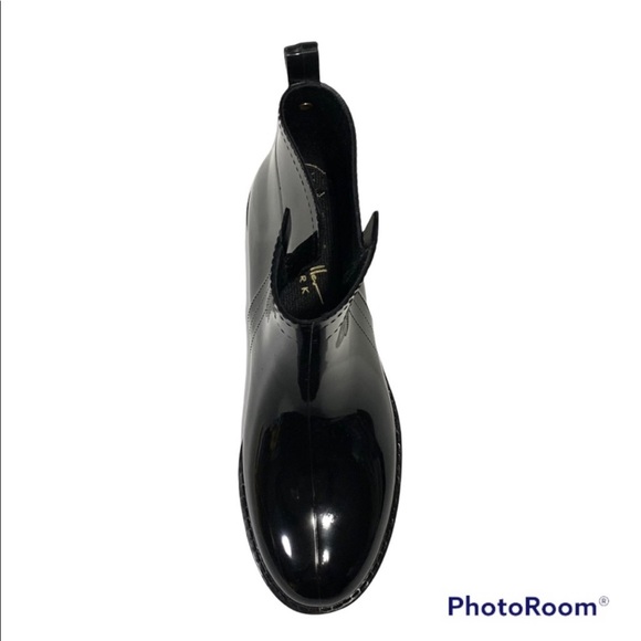 Nicole Miller Shiny Patent Leather Ankle Rain Boots (size 6)🌹 - Picture 11 of 13